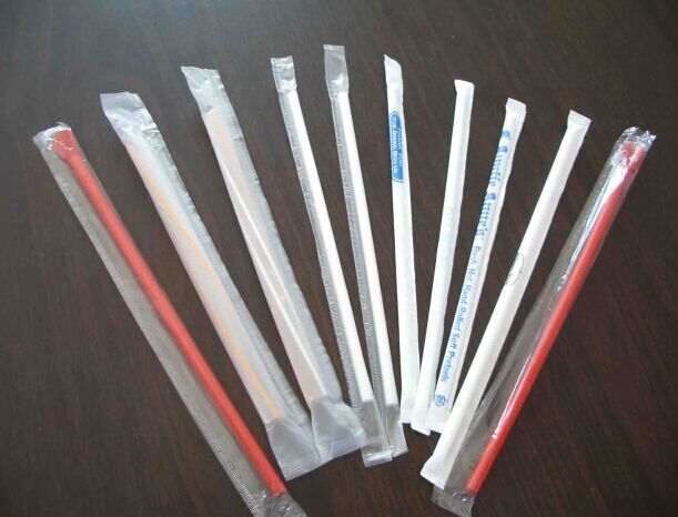 Maquina-de-Embalaje-bombillas-De-Plastico-sellado-de-3-lados